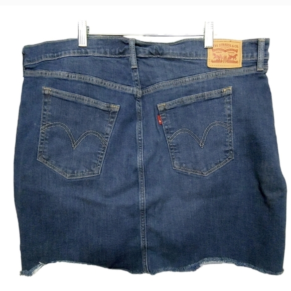 Levi's high rise denim Mini skirt, With stars, Sz 18W New With Tags - Picture 3 of 14